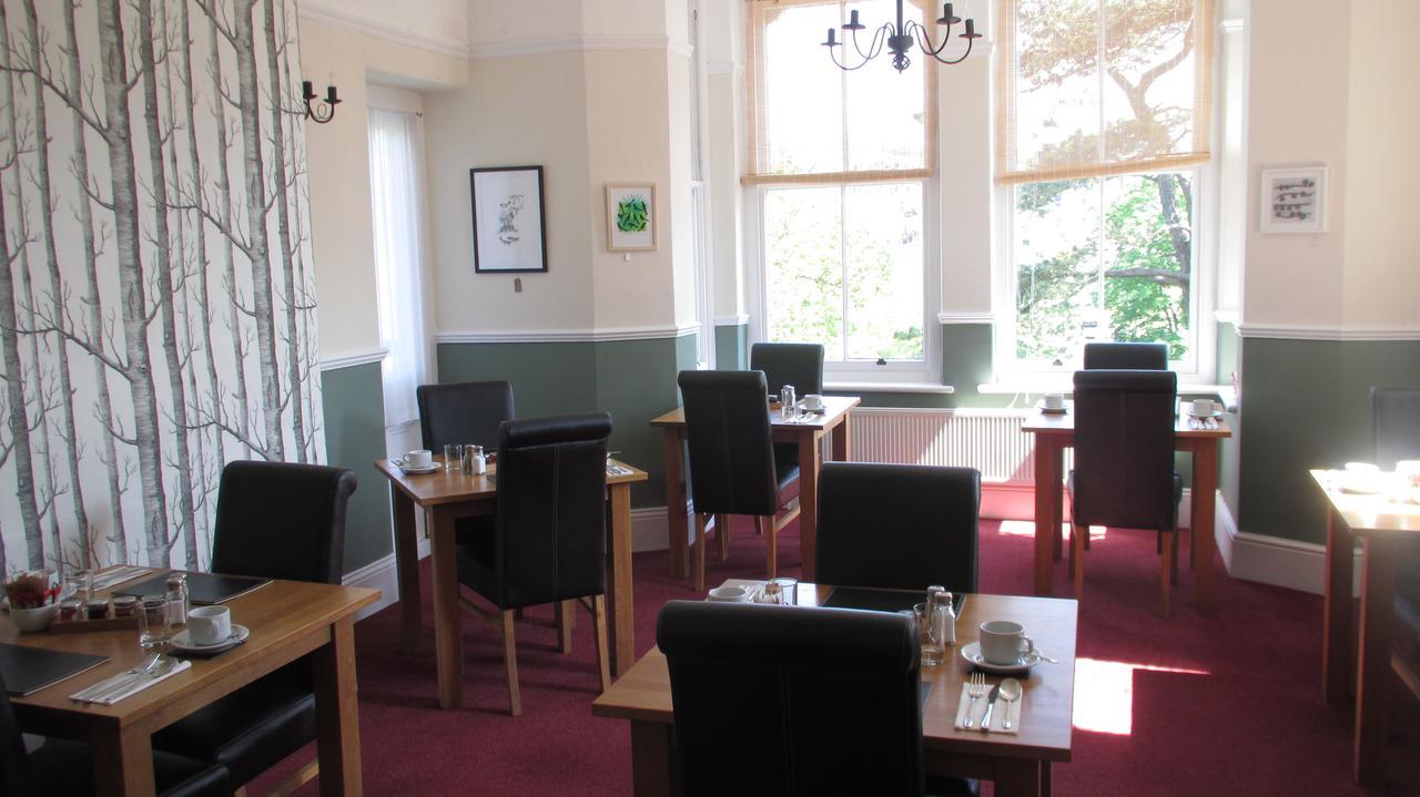 Hotel The Woodlands Ilfracombe Esterno foto