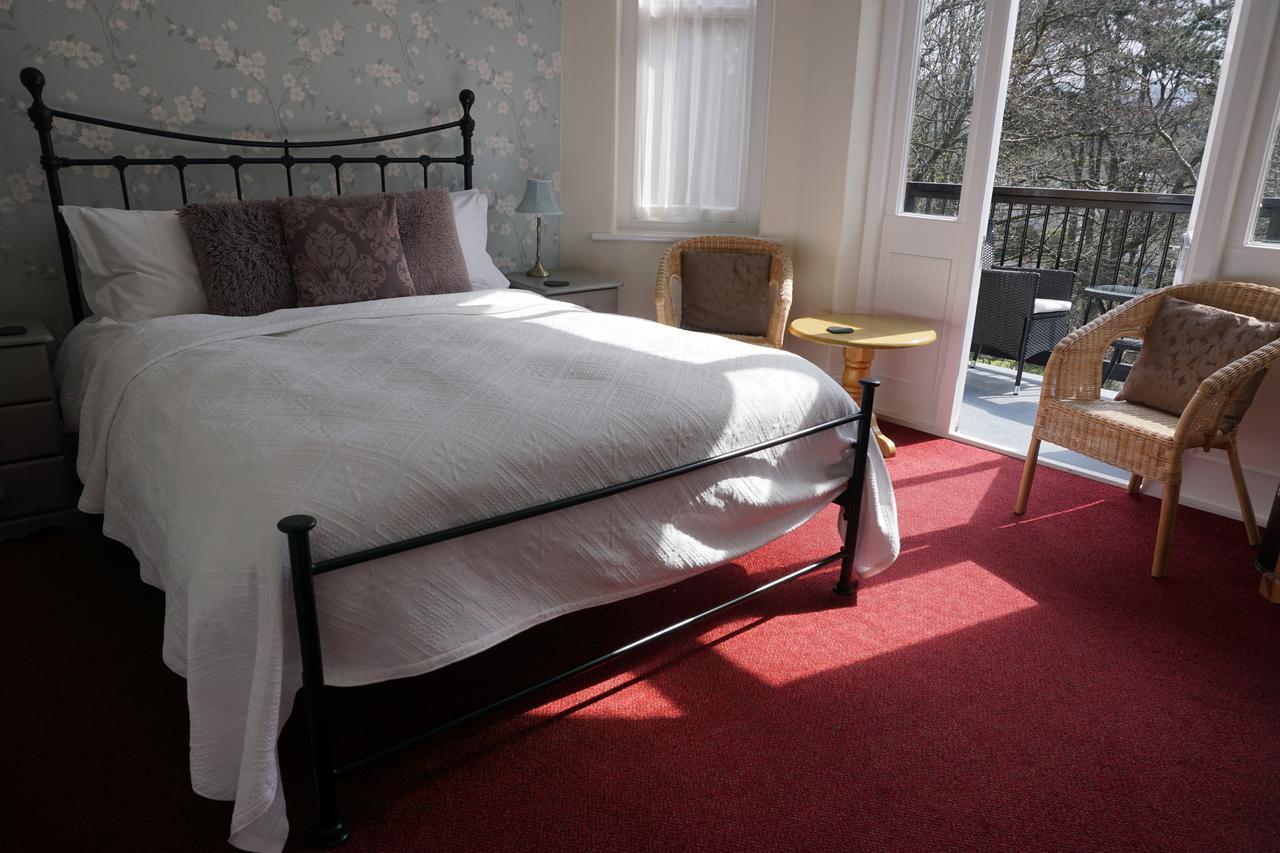Hotel The Woodlands Ilfracombe Esterno foto
